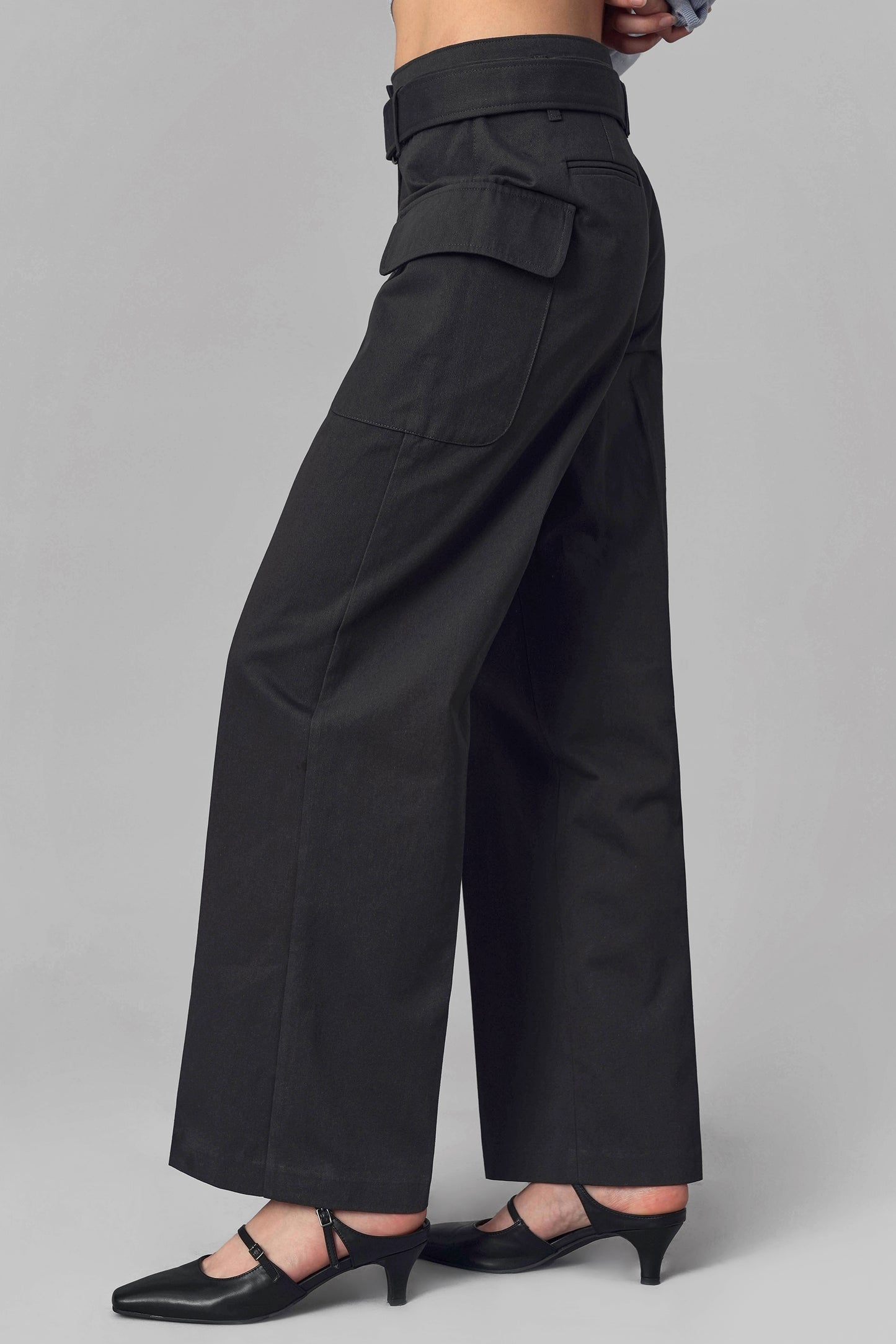 rosaria-belted-trousers-charcoal
