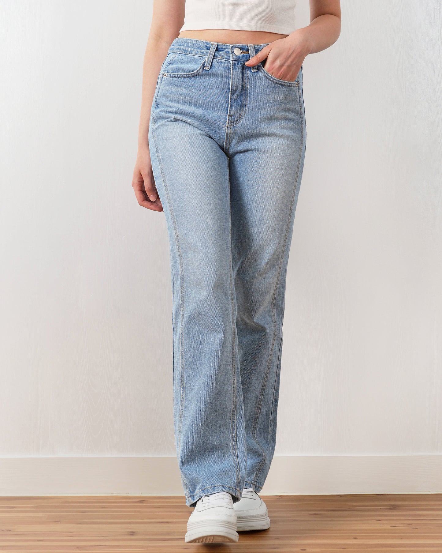 FM2050 Ellen Straight Denim Jeans – Sleek Blue Straight-Leg Jeans