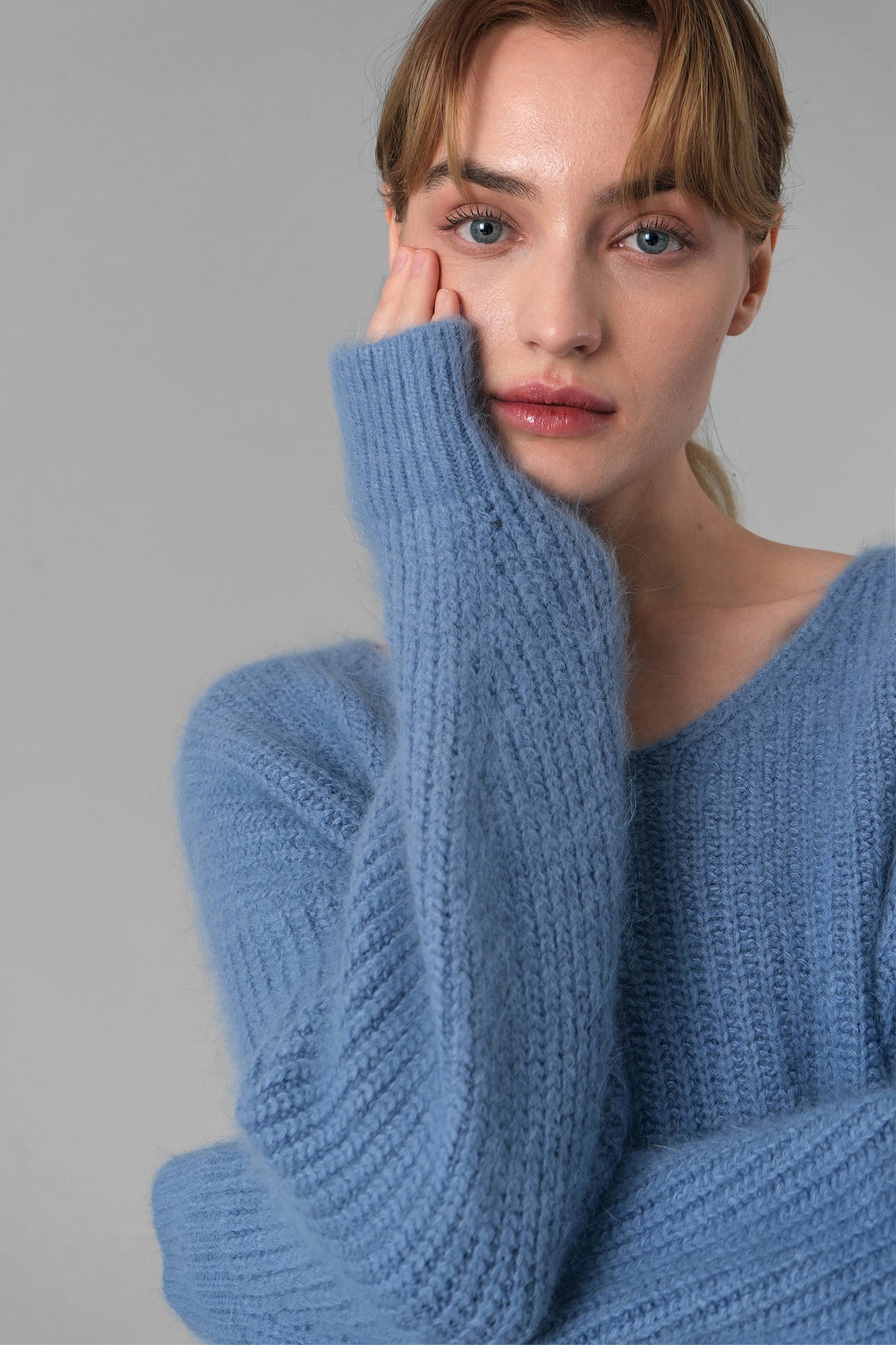 aura-super-soft-sweater-blue